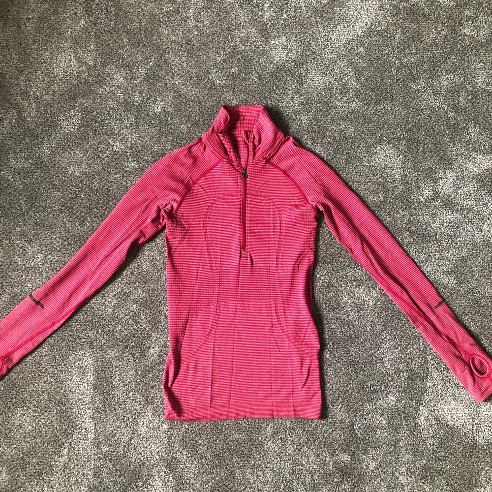Size 2 lululemon quarter zip
